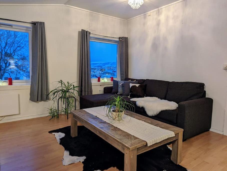 Nice And Quiet Apartment In City Centre Тромсьо Екстериор снимка